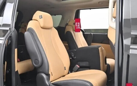 KIA Carnival, 2022 год, 2 830 000 рублей, 16 фотография
