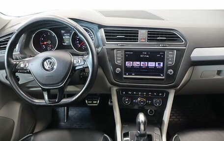 Volkswagen Tiguan II, 2017 год, 1 952 000 рублей, 9 фотография