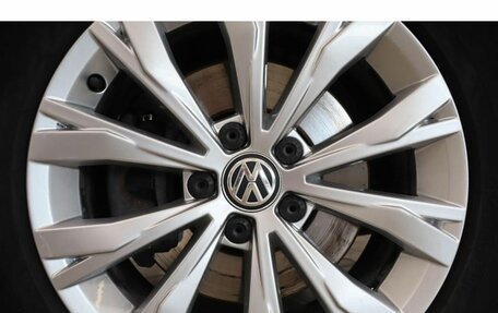 Volkswagen Tiguan II, 2017 год, 1 952 000 рублей, 15 фотография