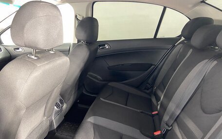 Peugeot 408 I рестайлинг, 2014 год, 379 000 рублей, 17 фотография
