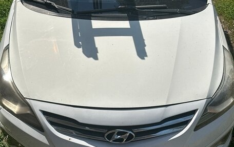 Hyundai Solaris II рестайлинг, 2014 год, 650 000 рублей, 1 фотография