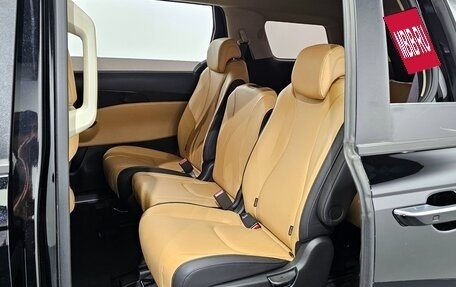 KIA Carnival, 2022 год, 4 000 000 рублей, 4 фотография