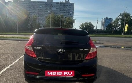 Hyundai Solaris II рестайлинг, 2015 год, 900 000 рублей, 4 фотография