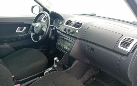 Skoda Fabia II, 2009 год, 640 000 рублей, 11 фотография