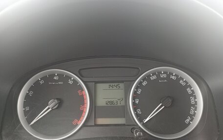 Skoda Fabia II, 2009 год, 640 000 рублей, 13 фотография