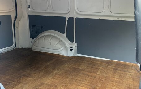 Volkswagen Transporter T5 рестайлинг, 2013 год, 1 600 000 рублей, 2 фотография