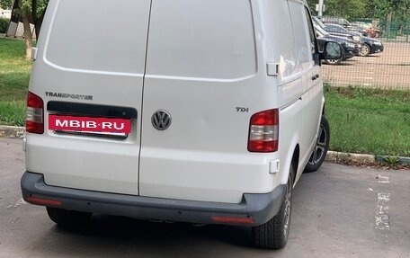 Volkswagen Transporter T5 рестайлинг, 2013 год, 1 600 000 рублей, 6 фотография