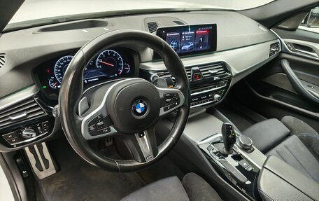 BMW 5 серия, 2018 год, 3 700 000 рублей, 7 фотография