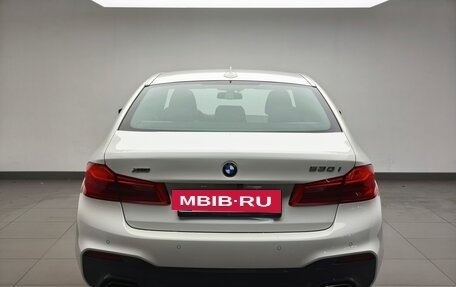 BMW 5 серия, 2018 год, 3 700 000 рублей, 4 фотография