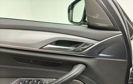 BMW 5 серия, 2018 год, 3 700 000 рублей, 16 фотография