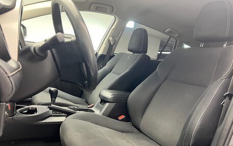Toyota RAV4, 2016 год, 1 620 000 рублей, 8 фотография