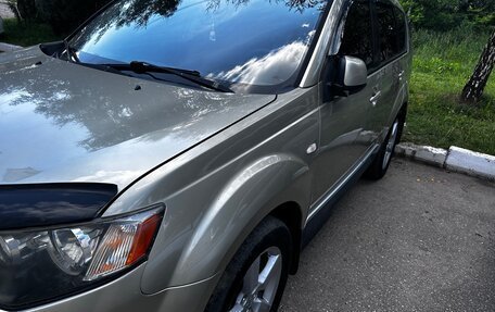 Mitsubishi Outlander III рестайлинг 3, 2008 год, 1 000 000 рублей, 2 фотография