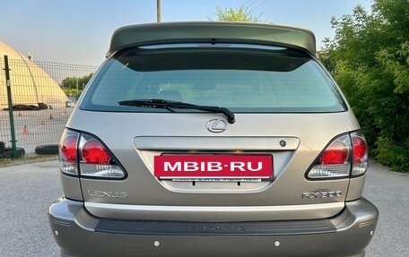 Lexus RX IV рестайлинг, 2001 год, 1 150 000 рублей, 4 фотография