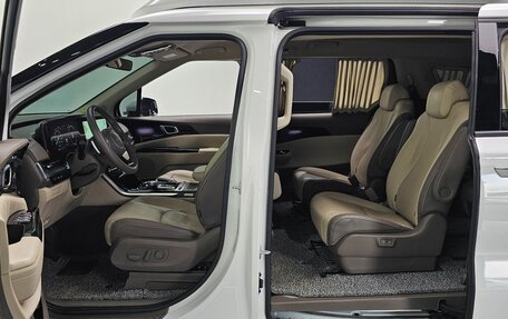 KIA Carnival, 2022 год, 7 000 000 рублей, 16 фотография