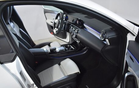 Mercedes-Benz GLA AMG, 2022 год, 4 700 000 рублей, 10 фотография