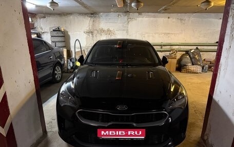KIA Stinger I, 2018 год, 2 500 000 рублей, 32 фотография