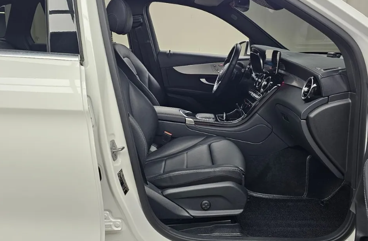 Mercedes-Benz GLC X253 рестайлинг, 2020 год, 3 980 000 рублей, 9 фотография
