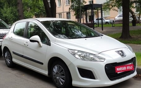 Peugeot 308 II, 2011 год, 555 000 рублей, 2 фотография