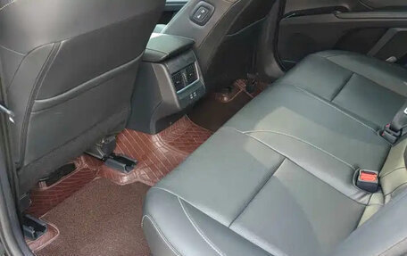 Toyota Camry, 2024 год, 3 520 000 рублей, 5 фотография