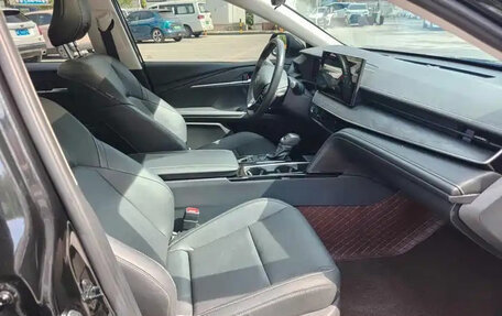 Toyota Camry, 2024 год, 3 520 000 рублей, 4 фотография