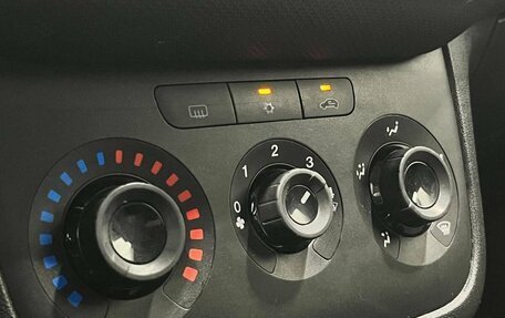Fiat Punto III Punto Evo рестайлинг, 2012 год, 649 900 рублей, 17 фотография