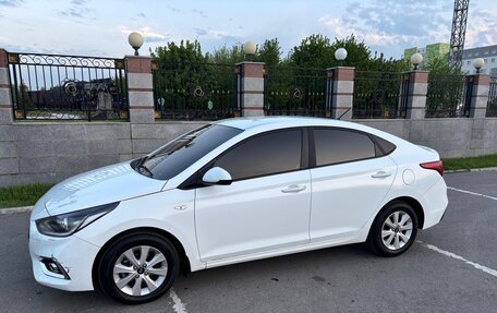 Hyundai Solaris II рестайлинг, 2019 год, 1 445 000 рублей, 2 фотография