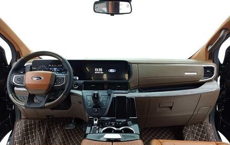 Ford Tourneo Custom I рестайлинг, 2024 год, 4 896 000 рублей, 8 фотография