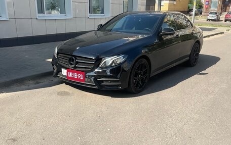 Mercedes-Benz E-Класс, 2020 год, 3 200 000 рублей, 3 фотография