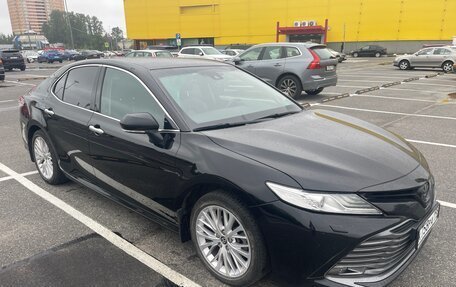 Toyota Camry, 2020 год, 3 300 000 рублей, 2 фотография
