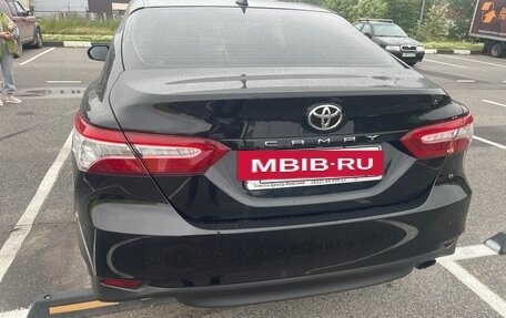 Toyota Camry, 2020 год, 3 300 000 рублей, 4 фотография