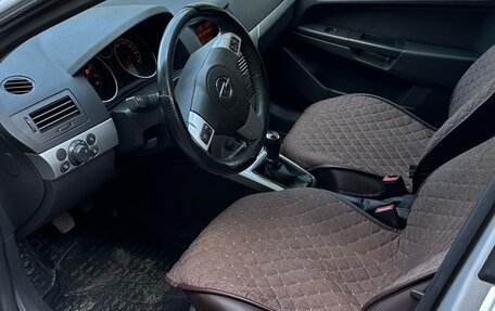 Opel Astra H, 2011 год, 650 000 рублей, 3 фотография
