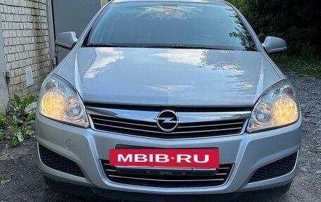 Opel Astra H, 2011 год, 650 000 рублей, 2 фотография