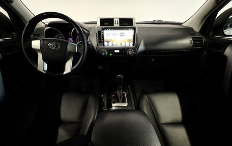 Toyota Land Cruiser Prado 150 рестайлинг 2, 2016 год, 3 600 000 рублей, 8 фотография