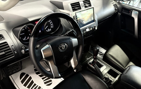 Toyota Land Cruiser Prado 150 рестайлинг 2, 2016 год, 3 600 000 рублей, 5 фотография