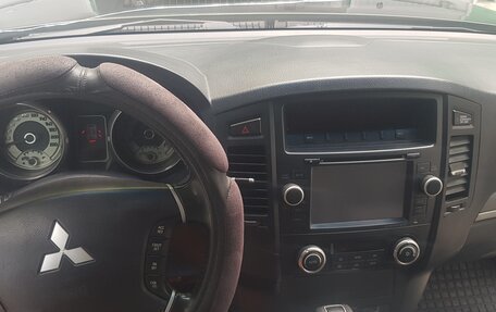 Mitsubishi Pajero IV, 2013 год, 1 800 000 рублей, 3 фотография