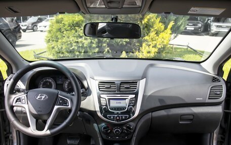 Hyundai Solaris II рестайлинг, 2013 год, 785 000 рублей, 5 фотография