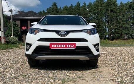 Toyota RAV4, 2016 год, 2 200 000 рублей, 1 фотография