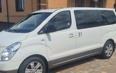 Hyundai Grand Starex Grand Starex I рестайлинг 2, 2011 год, 1 350 000 рублей, 1 фотография