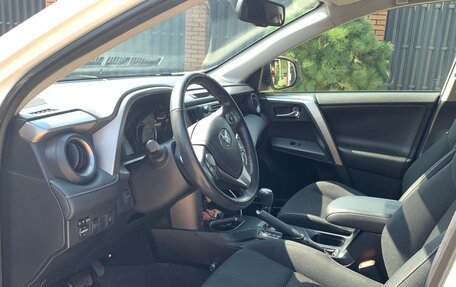 Toyota RAV4, 2016 год, 2 200 000 рублей, 7 фотография