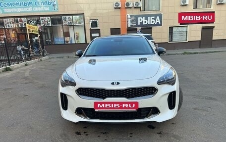 KIA Stinger I, 2019 год, 3 100 000 рублей, 3 фотография