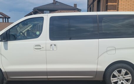 Hyundai Grand Starex Grand Starex I рестайлинг 2, 2011 год, 1 350 000 рублей, 7 фотография