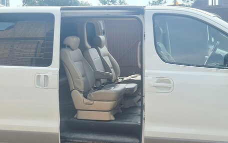 Hyundai Grand Starex Grand Starex I рестайлинг 2, 2011 год, 1 350 000 рублей, 14 фотография