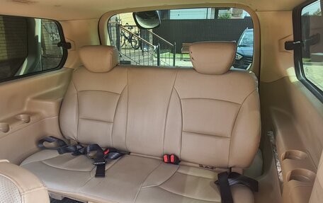Hyundai Grand Starex Grand Starex I рестайлинг 2, 2011 год, 1 350 000 рублей, 16 фотография