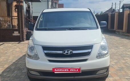 Hyundai Grand Starex Grand Starex I рестайлинг 2, 2011 год, 1 350 000 рублей, 4 фотография