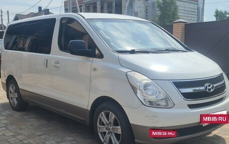 Hyundai Grand Starex Grand Starex I рестайлинг 2, 2011 год, 1 350 000 рублей, 3 фотография