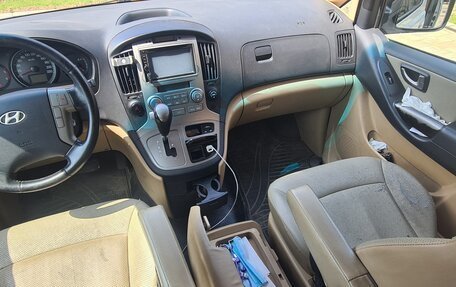 Hyundai Grand Starex Grand Starex I рестайлинг 2, 2011 год, 1 350 000 рублей, 24 фотография