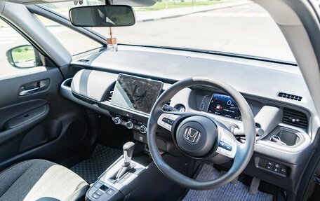 Honda Fit, 2020 год, 1 550 000 рублей, 8 фотография