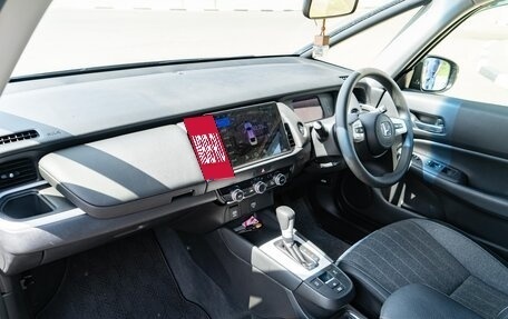 Honda Fit, 2020 год, 1 550 000 рублей, 13 фотография