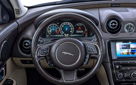 Jaguar XJ IV (X351), 2017 год, 3 300 000 рублей, 22 фотография