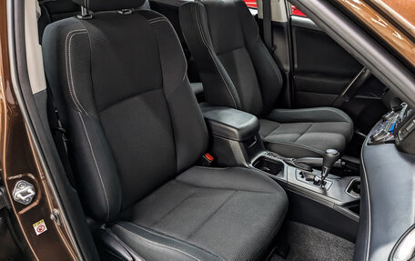 Toyota RAV4, 2017 год, 2 155 000 рублей, 22 фотография